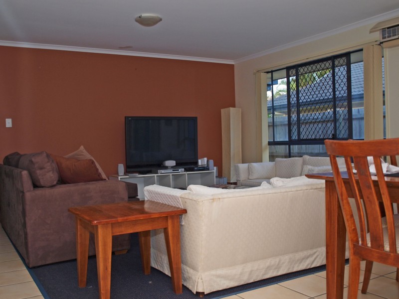 14 MALTA PLACE, Kawana Island QLD 4575