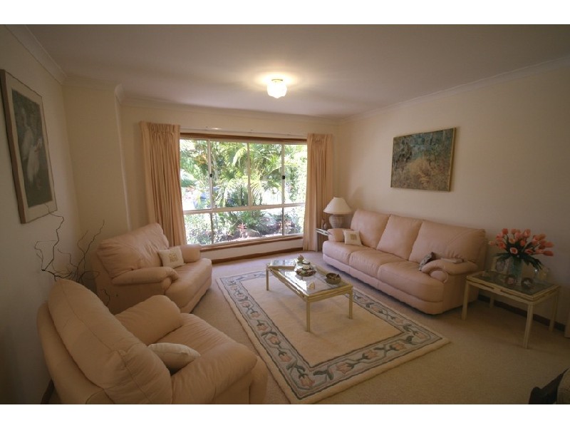 4 Glenwood Place, Twin Waters QLD 4564