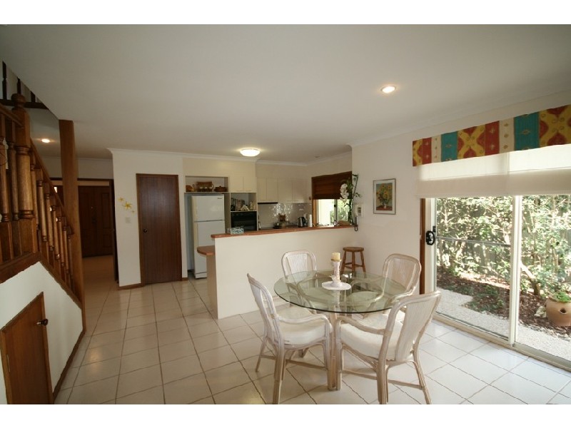 4 Glenwood Place, Twin Waters QLD 4564