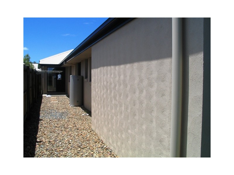 24 Huntley Pl, Caloundra QLD 4551