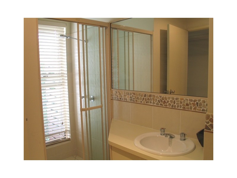 2 Boston Ct, Sippy Downs QLD 4556