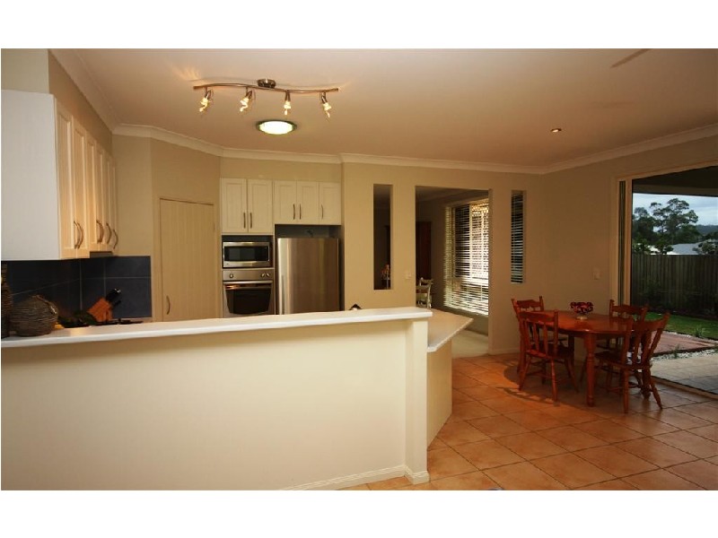 7 Yellow Cedar Place, Palmwoods QLD 4555