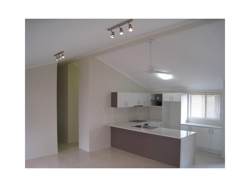 3/80 BROADWATER AV, Maroochydore QLD 4558