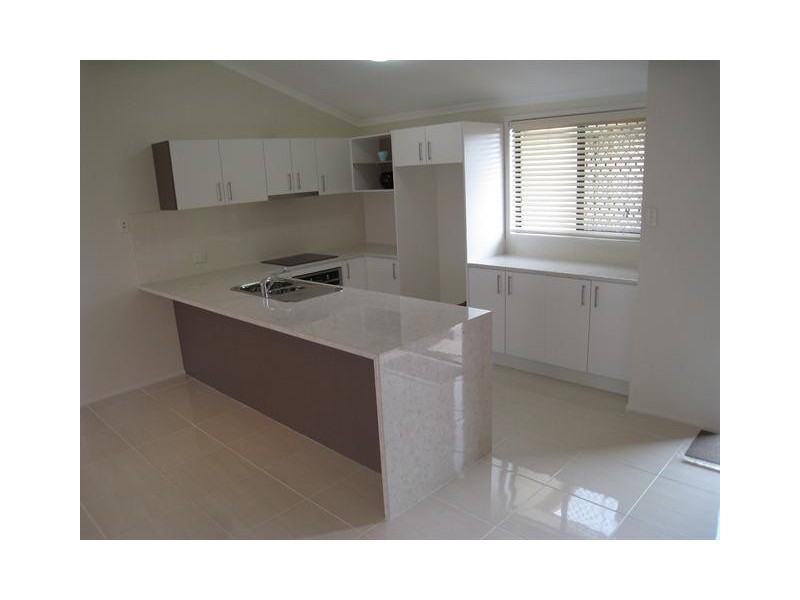 3/80 BROADWATER AV, Maroochydore QLD 4558