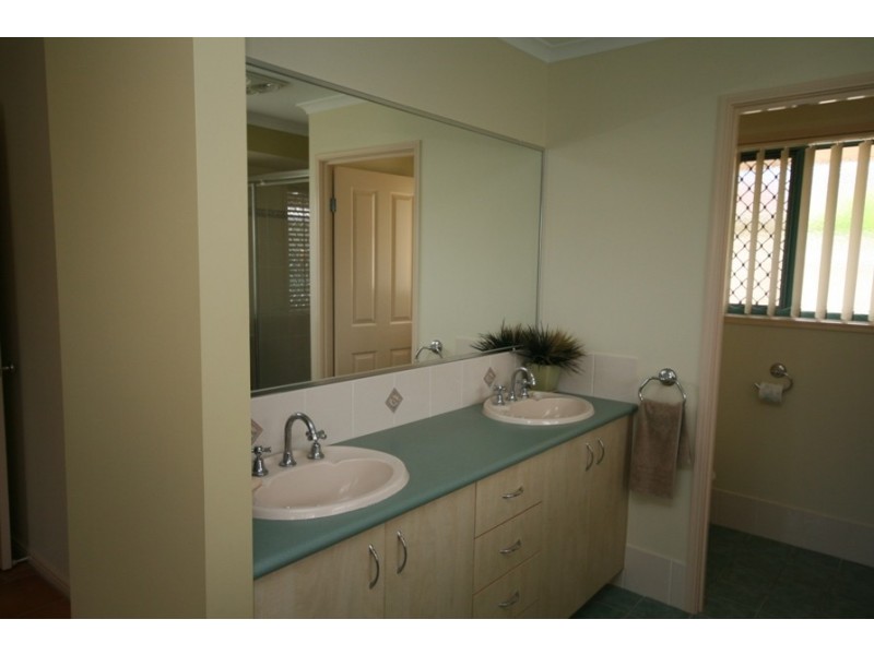 6 Honeysuckle Drive, Bokarina QLD 4575