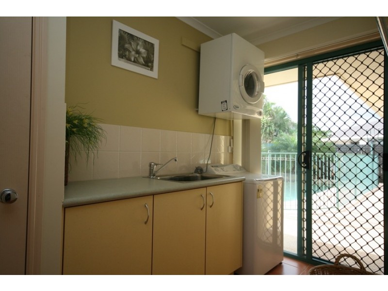 6 Honeysuckle Drive, Bokarina QLD 4575