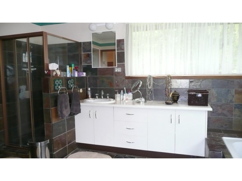 11 Ocean View Rd, Mount Mellum QLD 4550