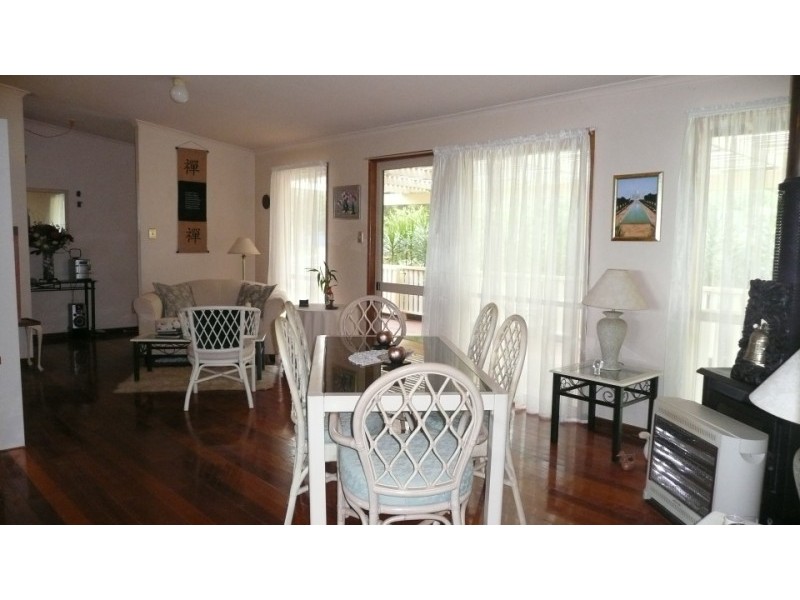 11 Ocean View Rd, Mount Mellum QLD 4550