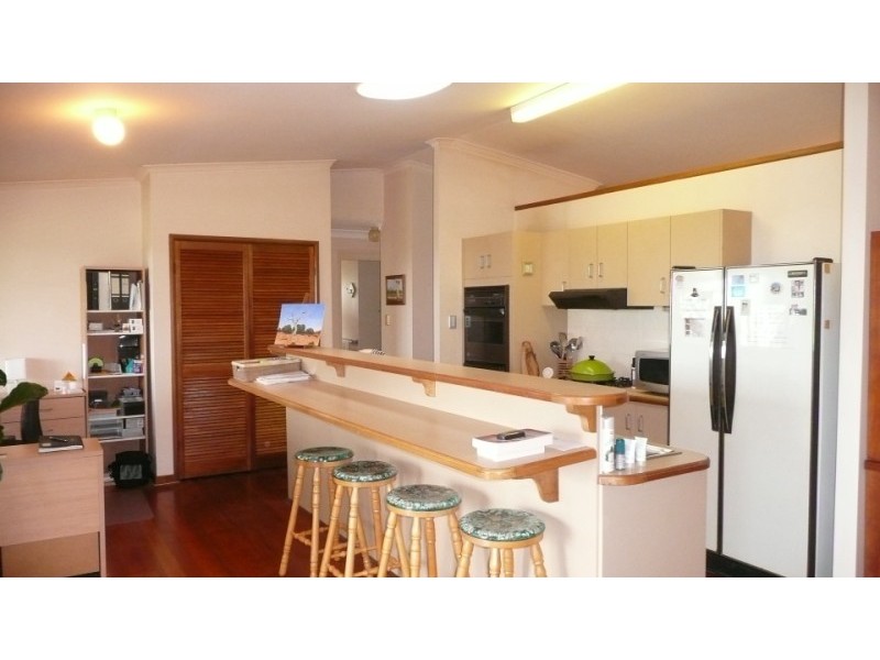 11 Ocean View Rd, Mount Mellum QLD 4550