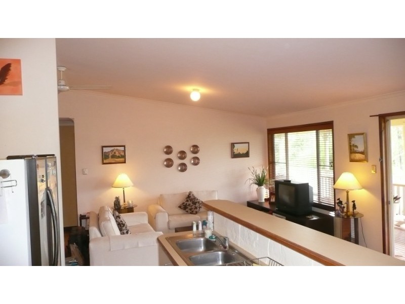 11 Ocean View Rd, Mount Mellum QLD 4550