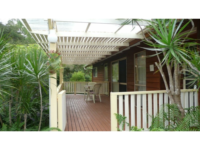 11 Ocean View Rd, Mount Mellum QLD 4550