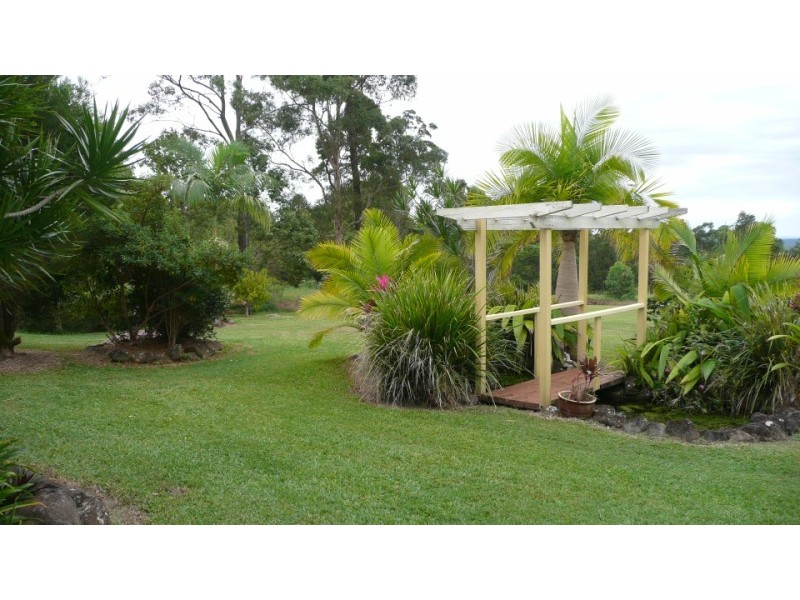 11 Ocean View Rd, Mount Mellum QLD 4550