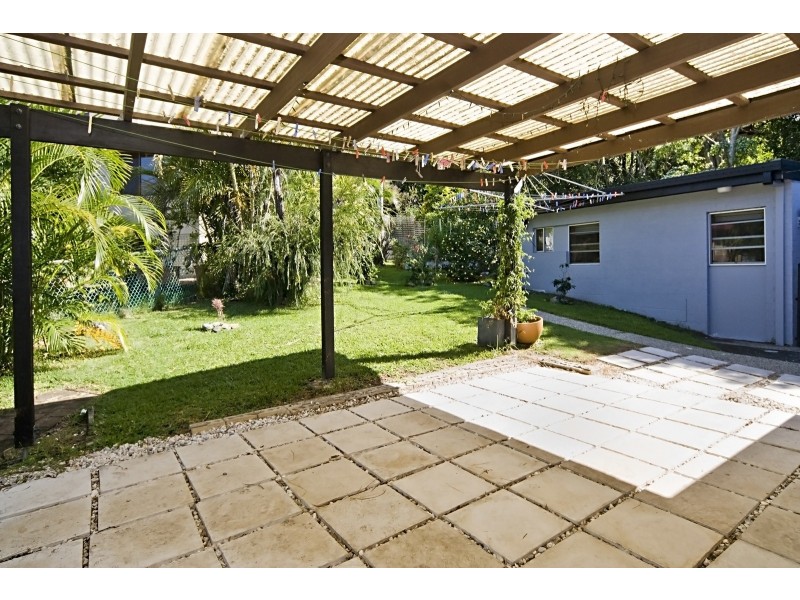 3 Aruma Court, Mooloolaba QLD 4557