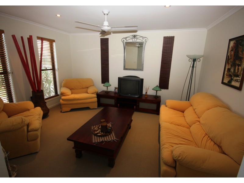 11  Ellington St, Sippy Downs QLD 4556