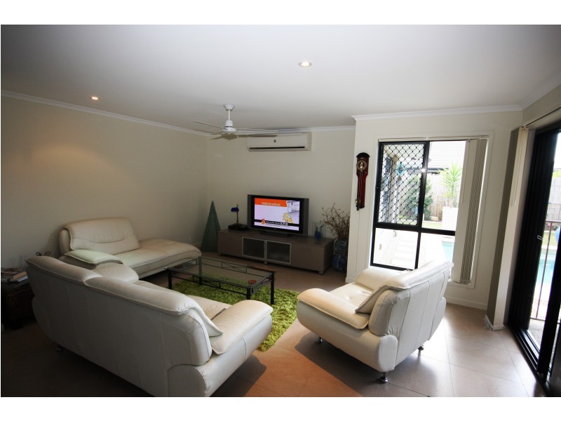 11  Ellington St, Sippy Downs QLD 4556