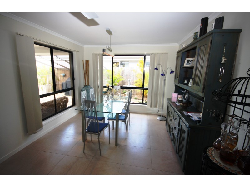 11  Ellington St, Sippy Downs QLD 4556