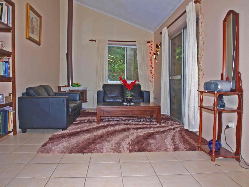 5 MERVAL  CRT, Buderim QLD 4556