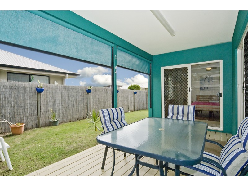 Cnr Bonaire & Maui Court, Kawana Island QLD 4575