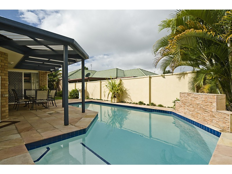 10 Honeymyrtle Court, Mountain Creek QLD 4557