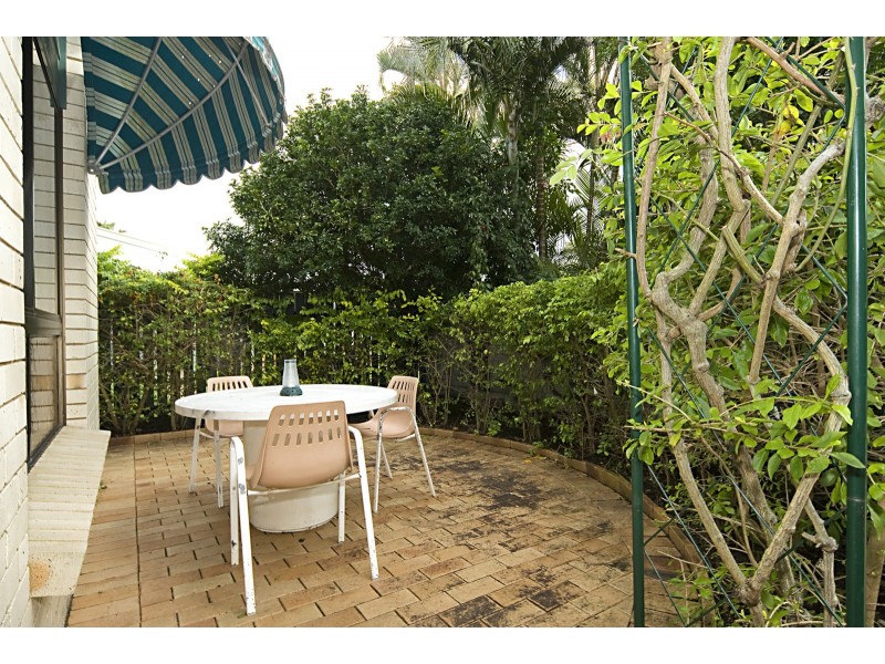 Unit 2, 14 Adelong Crescent, Buddina QLD 4575