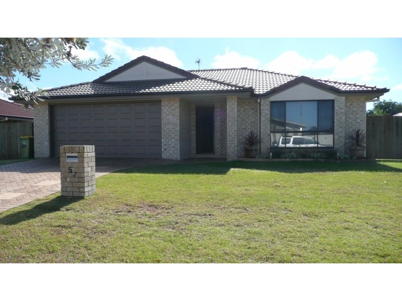 57 Coochin Hills dr, Beerwah QLD 4519