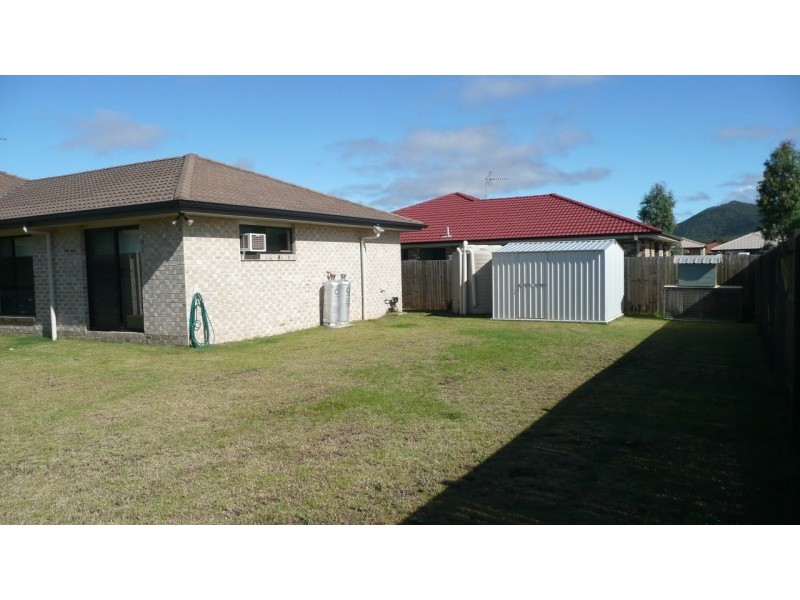 57 Coochin Hills dr, Beerwah QLD 4519