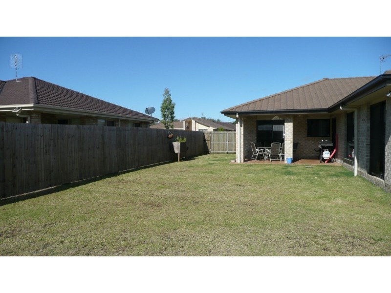 57 Coochin Hills dr, Beerwah QLD 4519