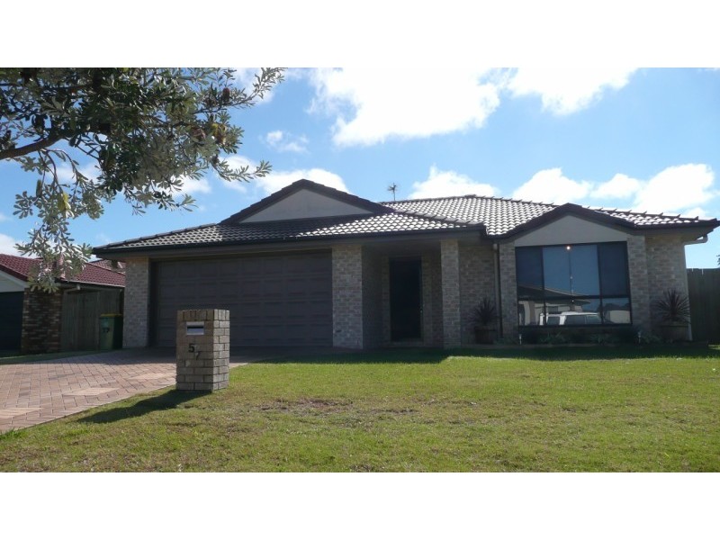 57 Coochin Hills dr, Beerwah QLD 4519