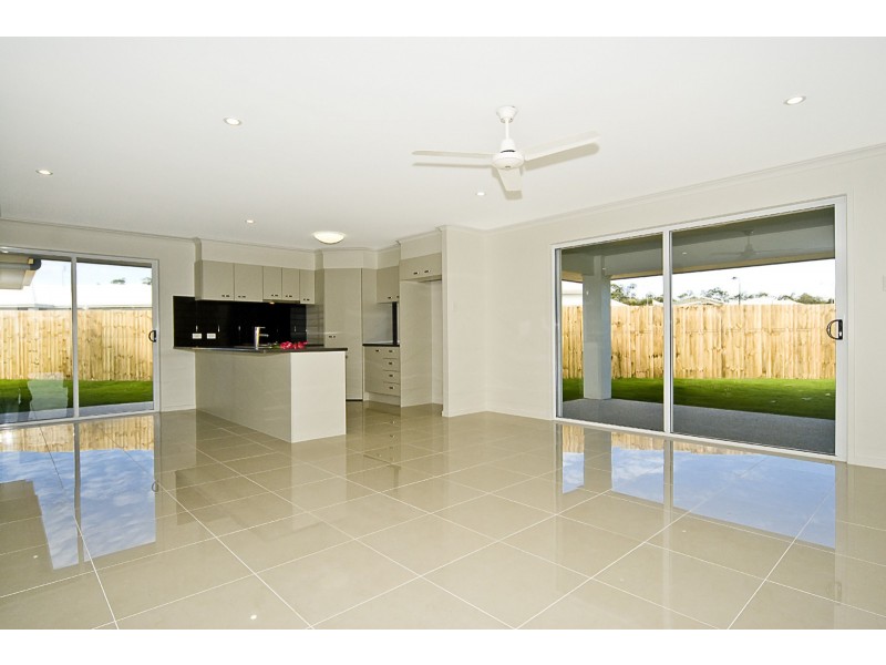 3 Kurrimine Crescent, Mountain Creek QLD 4557