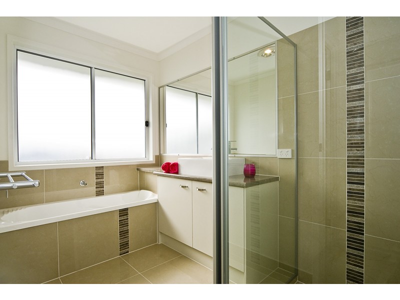 3 Kurrimine Crescent, Mountain Creek QLD 4557