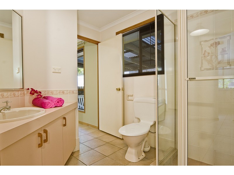 16 Heron Drive, Aroona QLD 4551