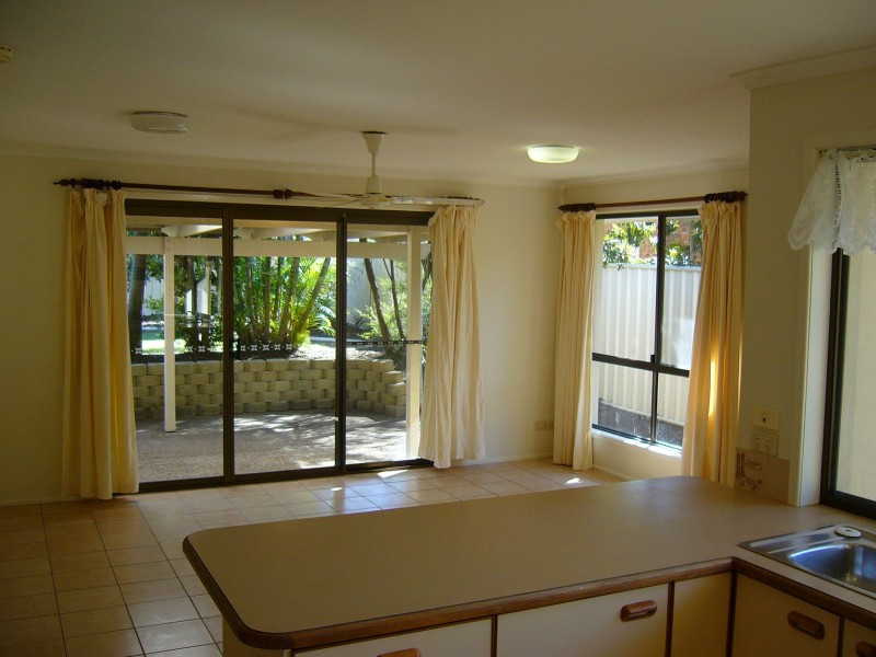 27 KAPILANO CRESENT, Mountain Creek QLD 4557