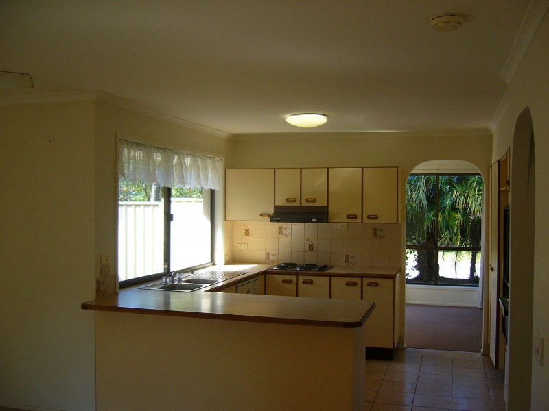 27 KAPILANO CRESENT, Mountain Creek QLD 4557