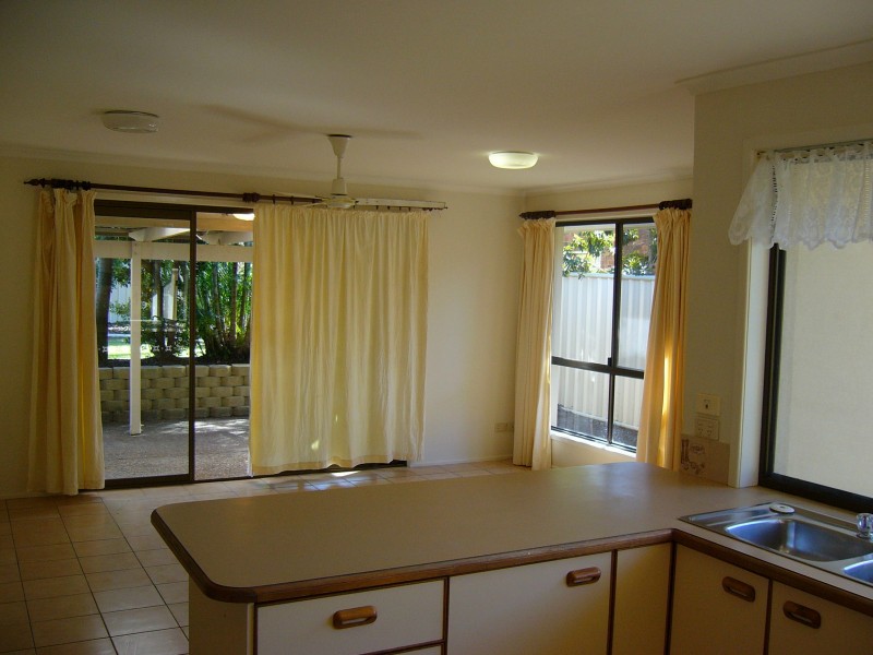 27 KAPILANO CRESENT, Mountain Creek QLD 4557