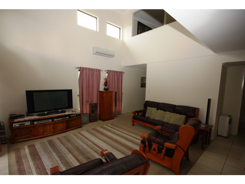 13/2 Lakehead Dr, Sippy Downs QLD 4556