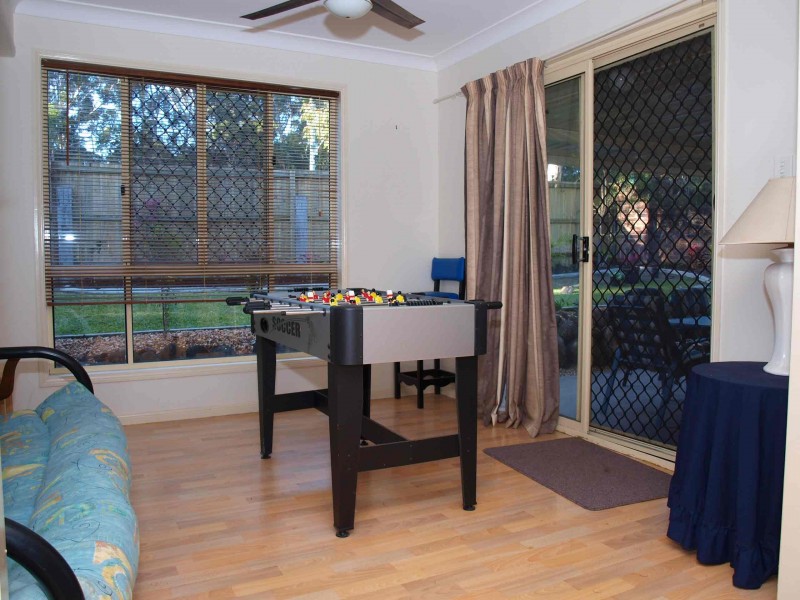 2 LAWMAN ST, Caloundra QLD 4551