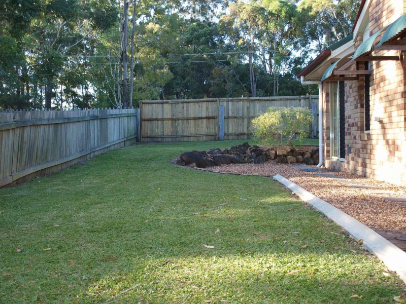 2 LAWMAN ST, Caloundra QLD 4551