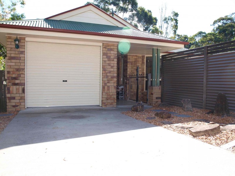 2 LAWMAN ST, Caloundra QLD 4551