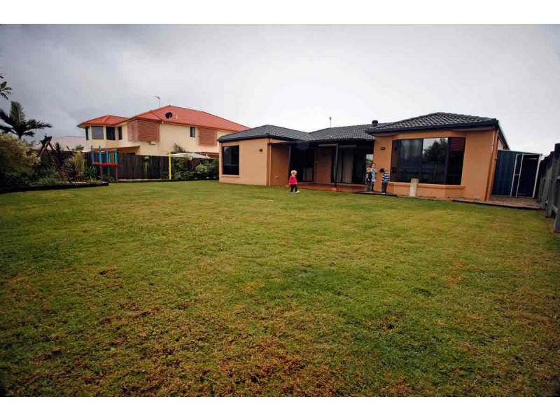 6 SEYCHELLES Pl, Kawana Island QLD 4575