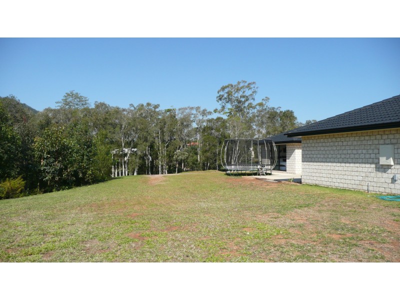 65 Shaws Rd, Beerwah QLD 4519