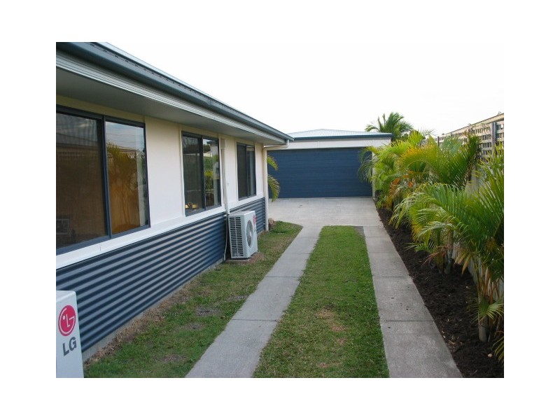 15 WINDERMERE WAY, Sippy Downs QLD 4556