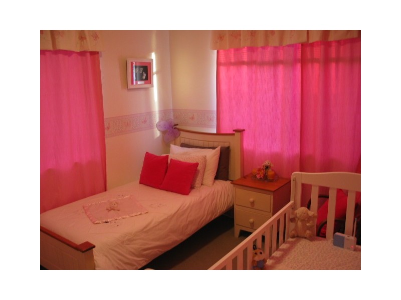 15 WINDERMERE WAY, Sippy Downs QLD 4556