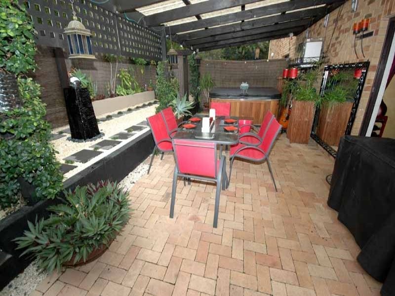 U1-46  LAWRENCE, Mooloolaba QLD 4557