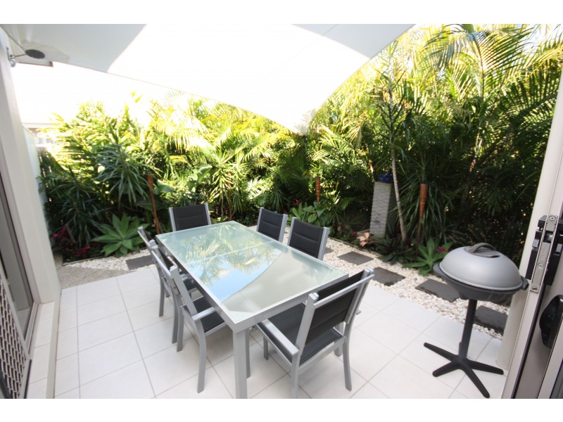 6 Riberry Place, Caloundra QLD 4551