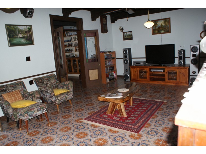 330 Hunchy Rd, Palmwoods QLD 4555