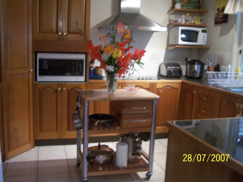 42 Johnston Rd, Glass House Mountains QLD 4518