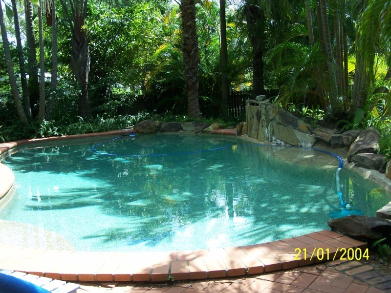 42 Johnston Rd, Glass House Mountains QLD 4518