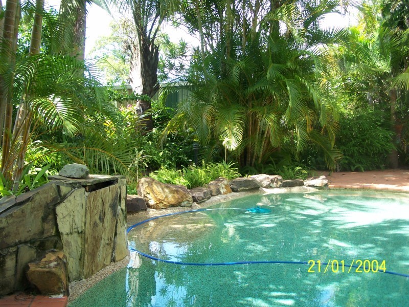 42 Johnston Rd, Glass House Mountains QLD 4518