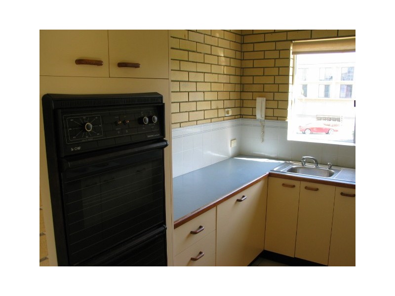 1/24 PANGARINDA, Mooloolaba QLD 4557