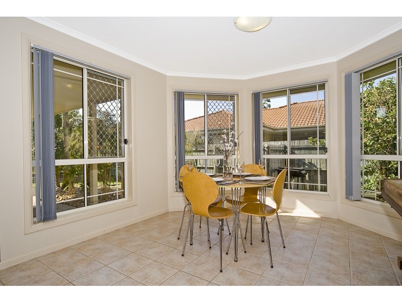 1 Sweetbrush Place, Mountain Creek QLD 4557